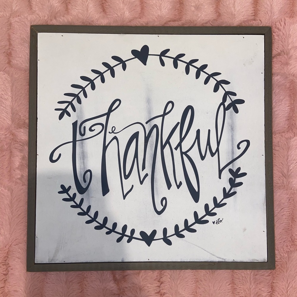 “Thankful” wooden decor sign